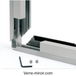 Profil f317 pour chassis fixe et séparation en verre