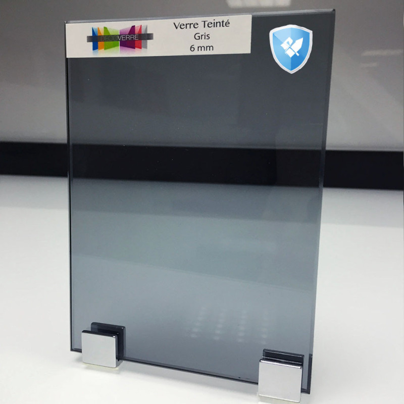 Verre trempé teinté gris sur mesure