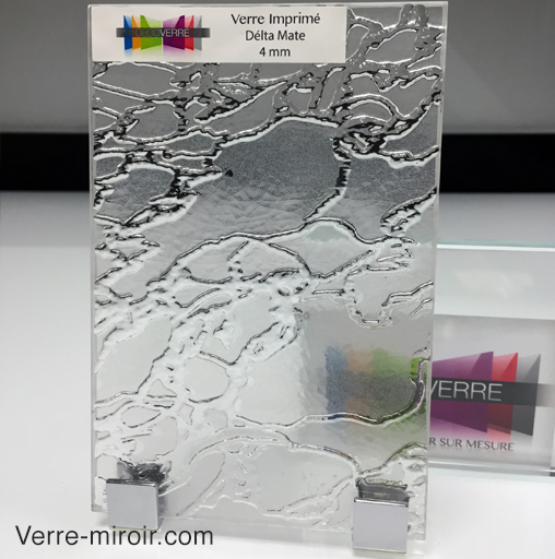 Verre imprimé delta mat sur mesure — vitrage décoratif mat, motif Delta, intimité renforcée